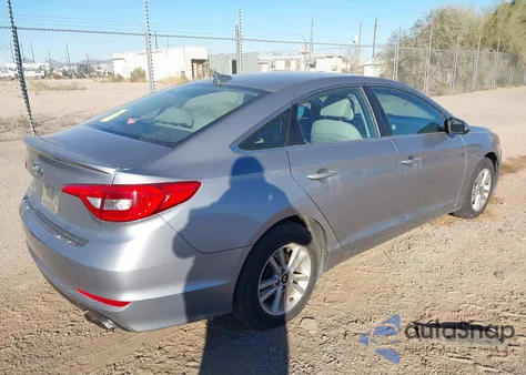 2017 Hyundai Sonata z USA, uszkodzony, nr VIN 5NPE24AF2HH493477